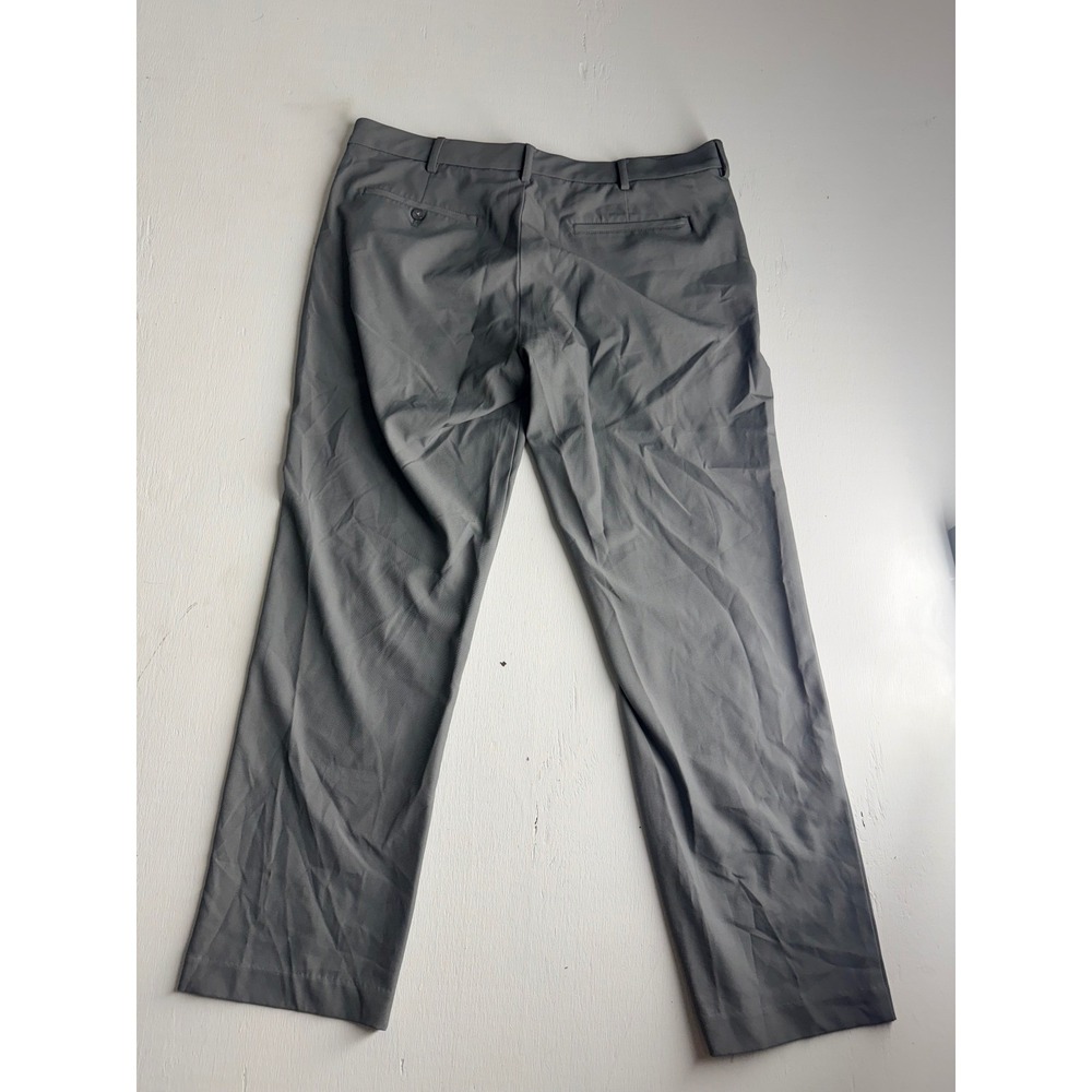 Van Heusen Slim Fit Dress Pants Mens 36x30 Gray Flat Front Trousers Business